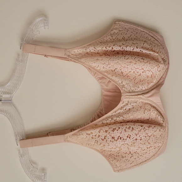 Chantelle Women's Norah Comfort Underwire Bra- Size 40DDDD - Picture 3 of 8